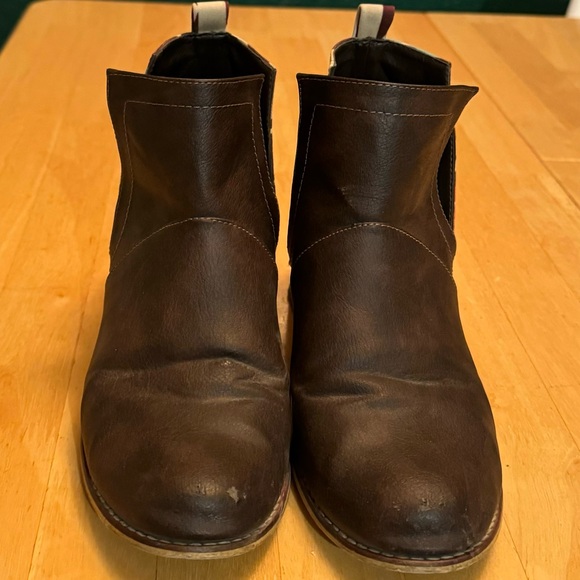 Leather Aztec booties size 7 - Picture 4 of 5